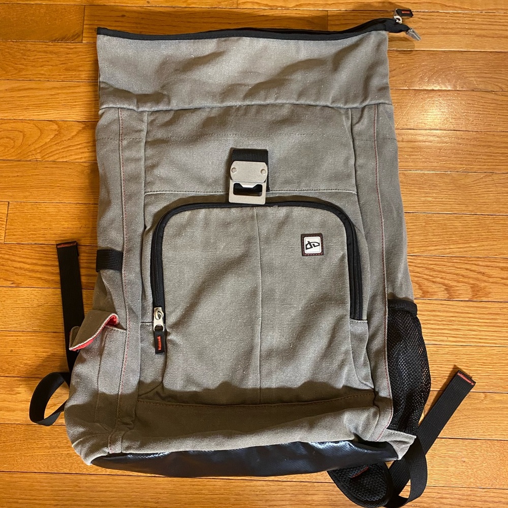 Deviant Art Nomad Bookbag